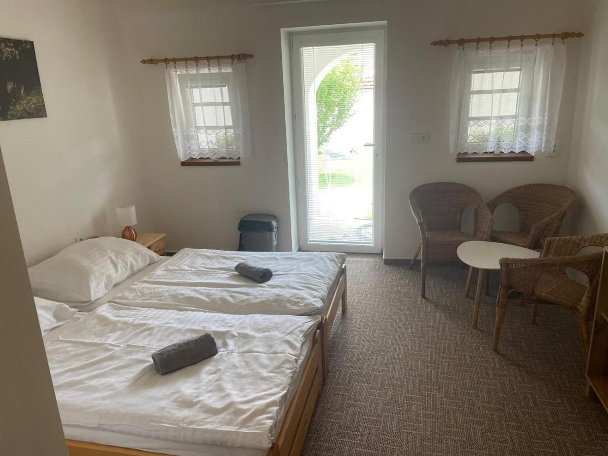Apartmany U Palavy Přítluky Eksteriør billede